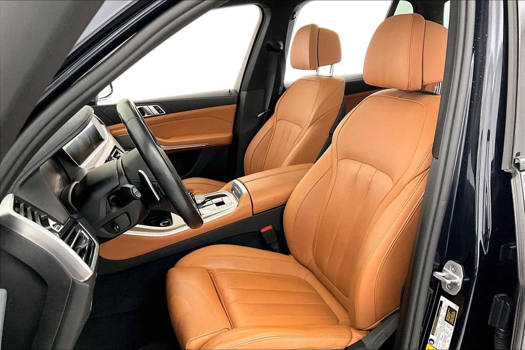 Used 2021 BMW X5 M50i w/ Premium Package AWD/4WD image 31
