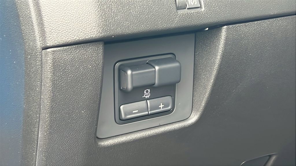 Used 2024 Chevrolet Colorado ZR2 w/ ZR2 Convenience Package III image 31