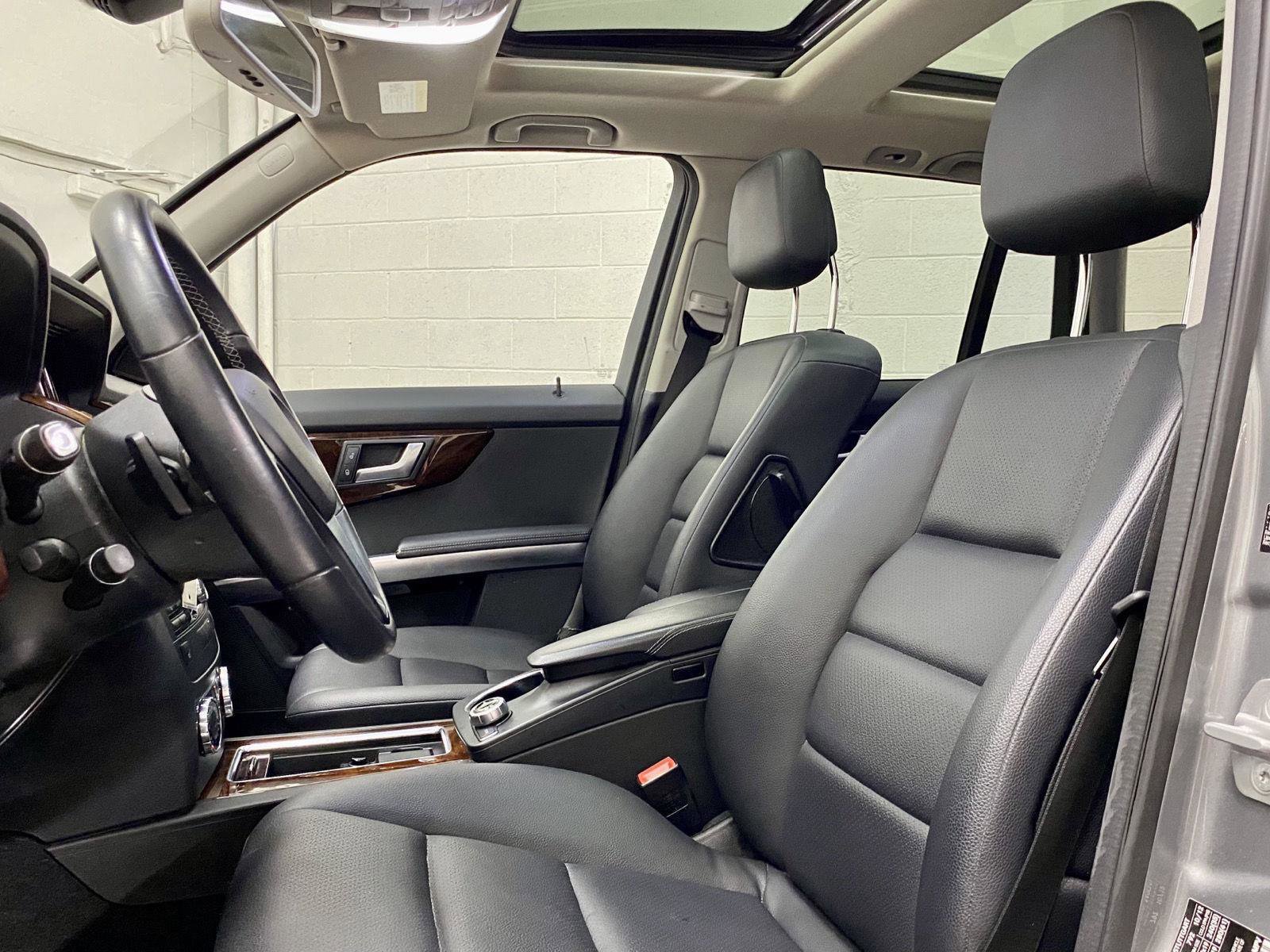 Used 2015 Mercedes-Benz GLK 350 4MATIC w/ Premium 1 Package image 14
