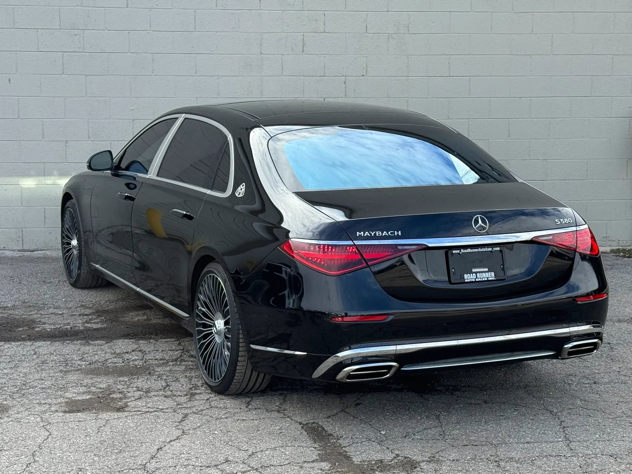 Used 2023 Mercedes-Benz Maybach S 580 S 580 4MATIC Sedan 4D image 6