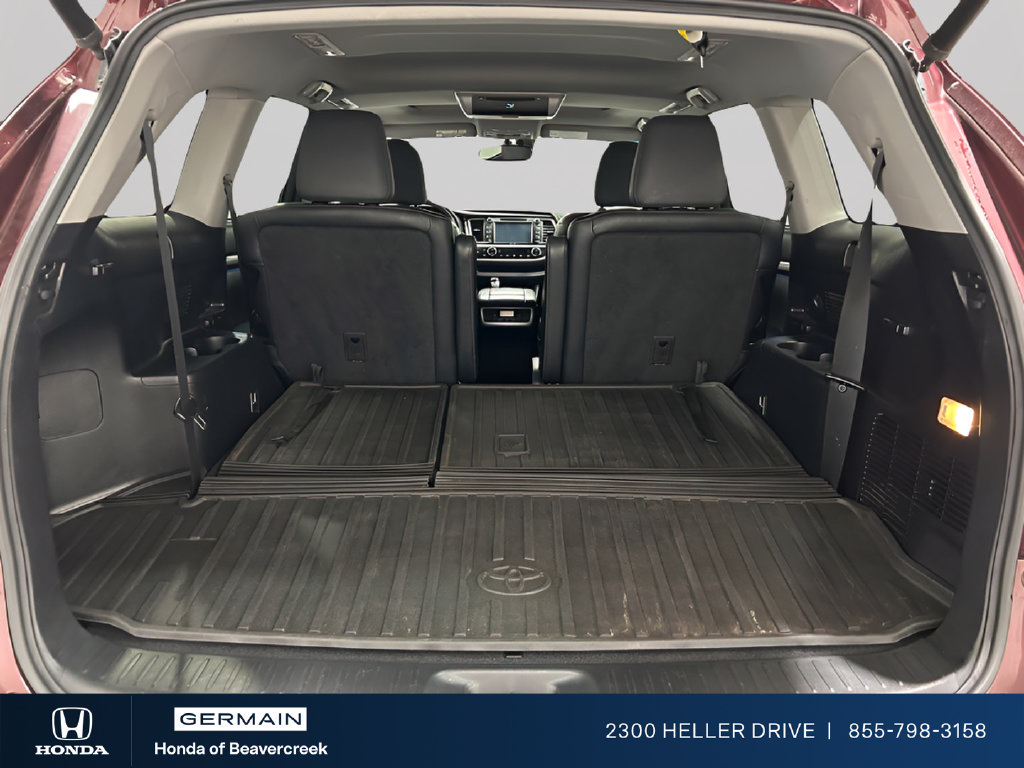 Used 2015 Toyota Highlander Limited w/ Driver Technology Package AWD/4WD image 31