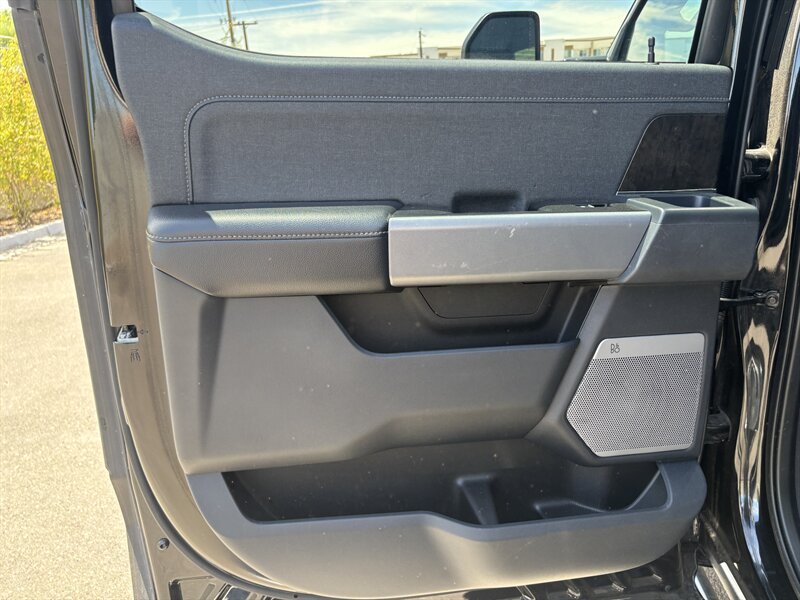 Used 2023 Ford F350 Lariat w/ Sport Appearance Package AWD/4WD image 43