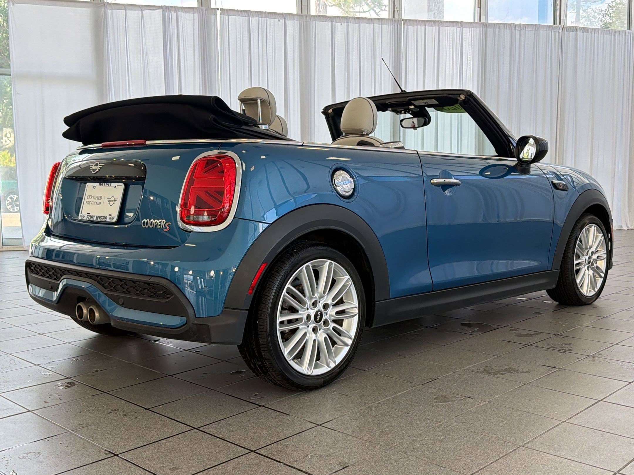 Certified 2023 MINI Cooper S image 9