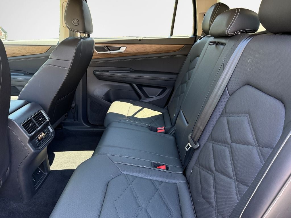 Used 2026 Volkswagen Atlas SE AWD/4WD image 14