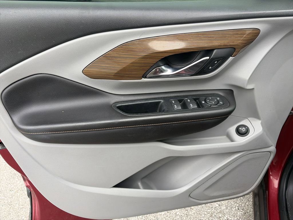 Used 2020 GMC Terrain SLE w/ Driver Convenience Package image 17