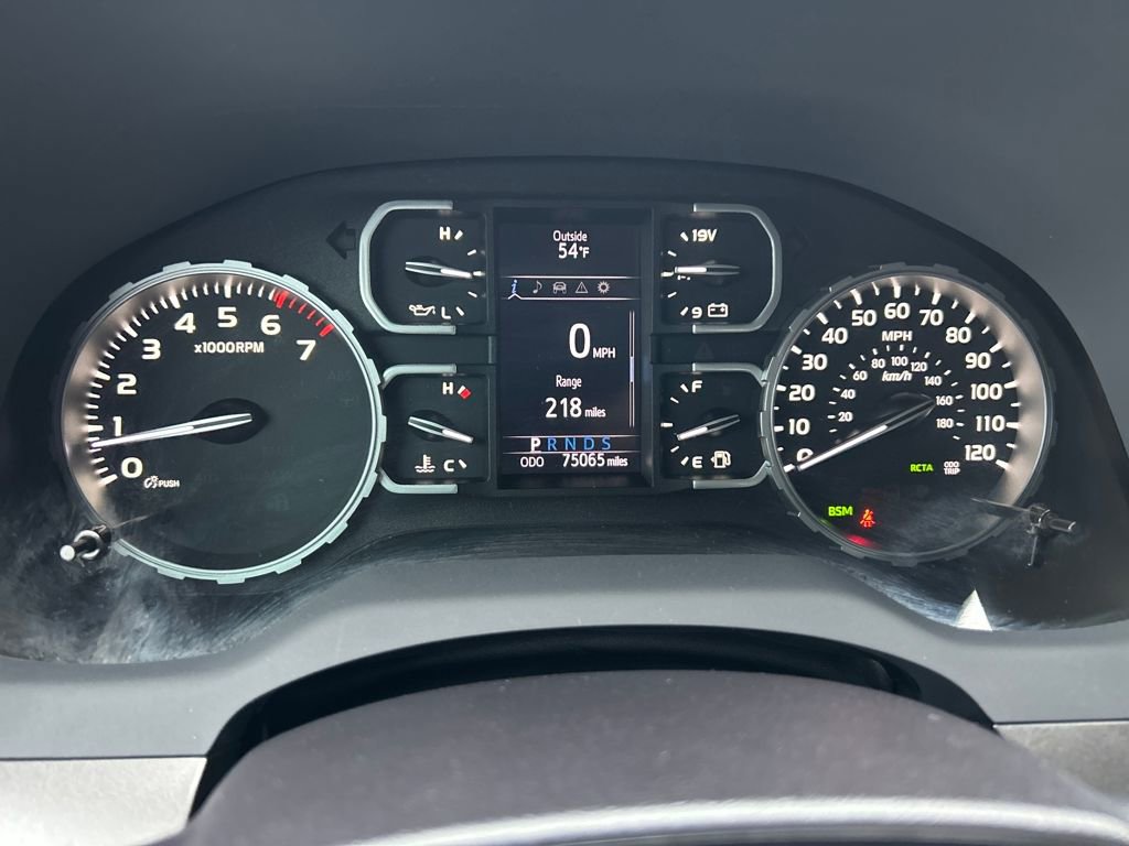 Used 2018 Toyota Tundra SR5 w/ TRD Off Road Package image 9