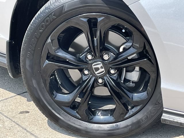 Used 2025 Honda Accord SE image 8