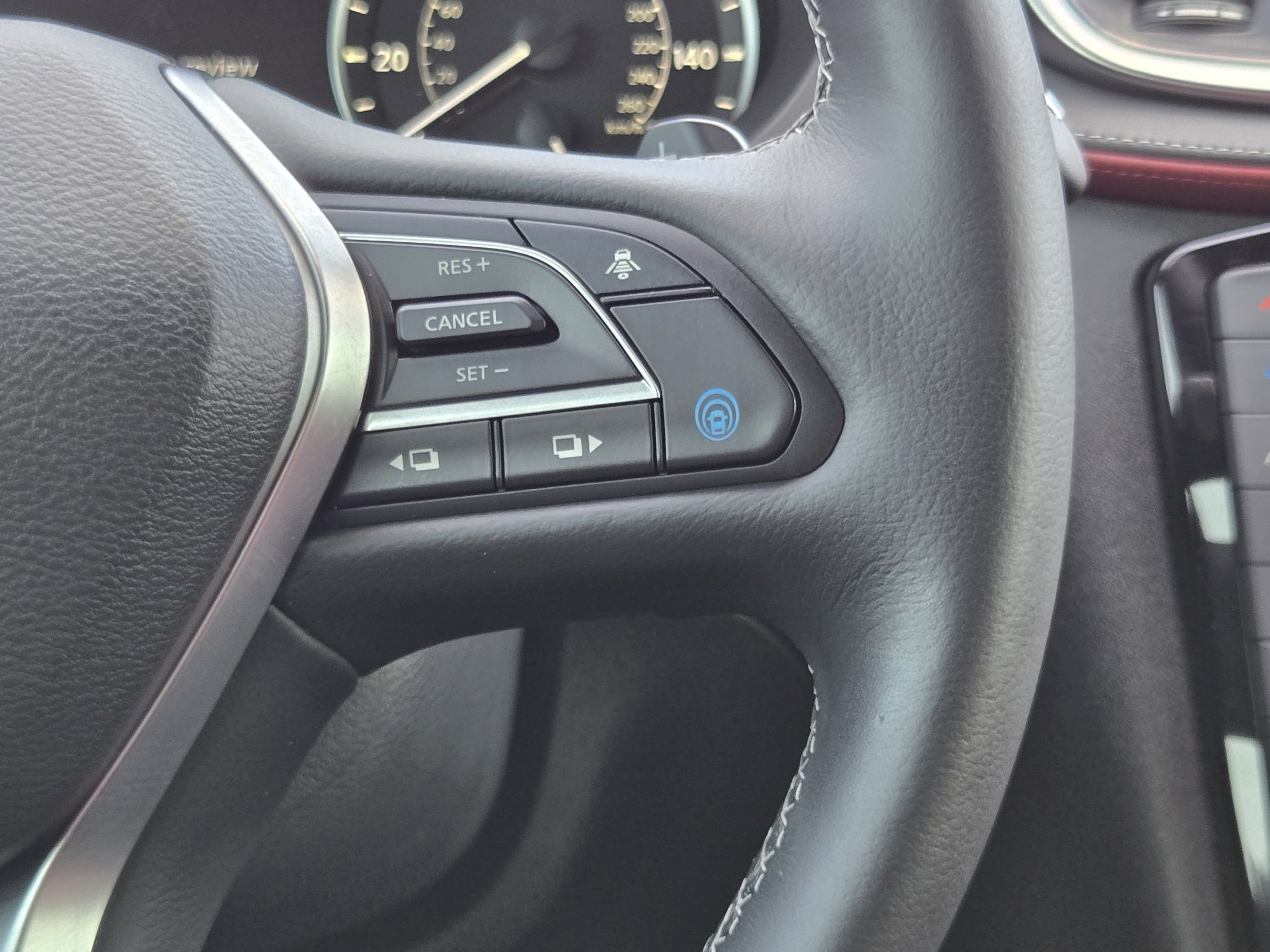 Used 2025 INFINITI QX50 Sport AWD/4WD image 25