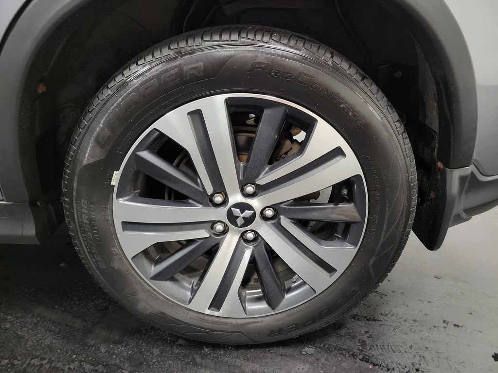 Used 2020 Mitsubishi Outlander Sport ES FWD image 11