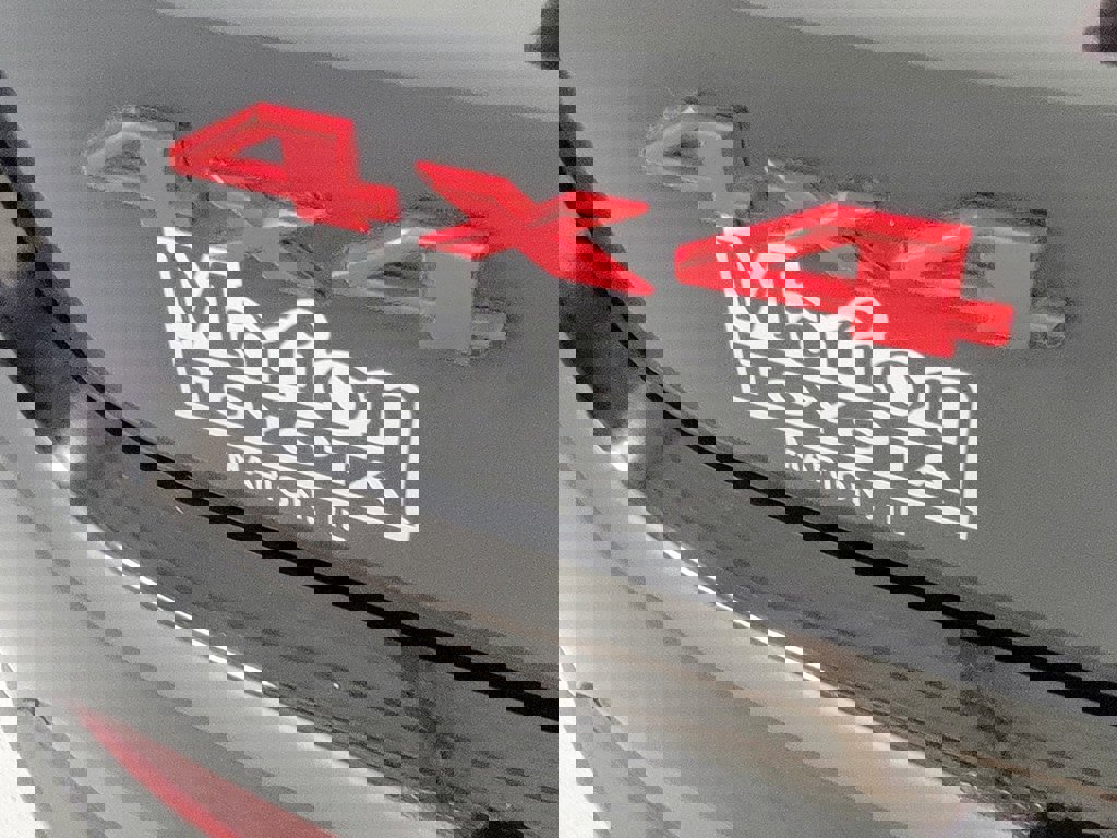 Used 2023 Jeep Compass Limited image 11