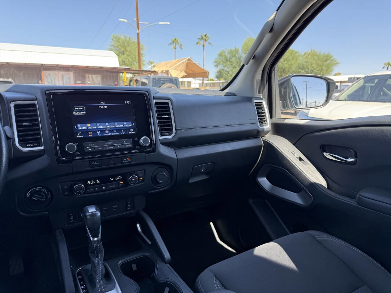 Used 2024 Nissan Frontier SV w/ SV Convenience Package image 25