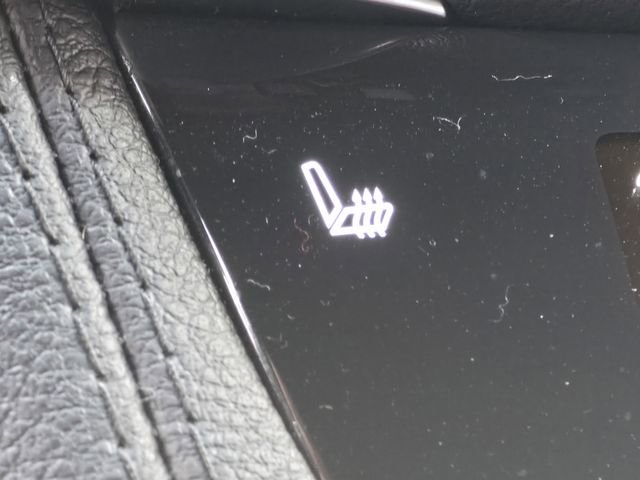 Used 2025 Cadillac XT6 Luxury image 20