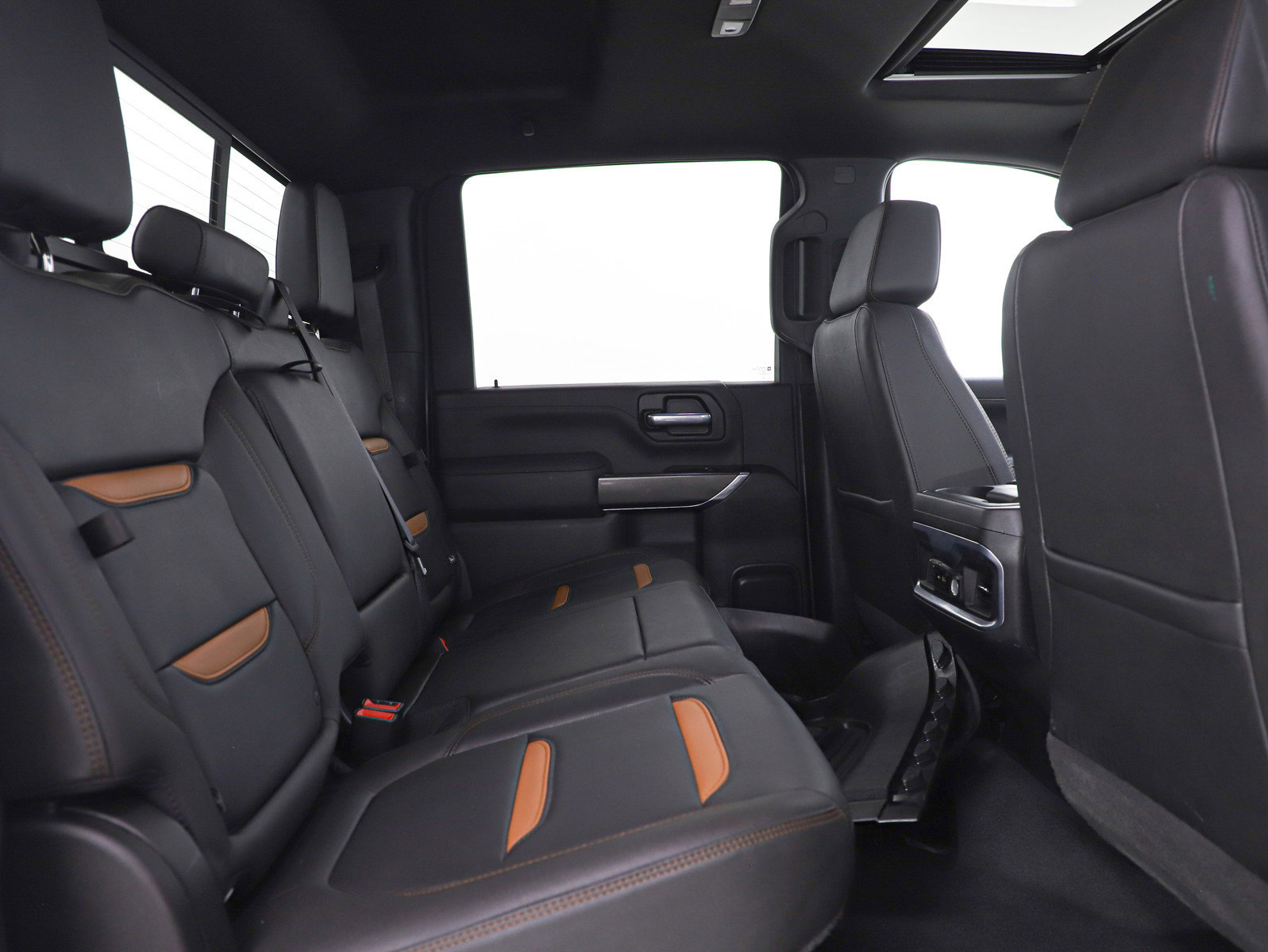 Used 2022 GMC Sierra 3500 AT4 w/ AT4 Premium Plus Package image 13