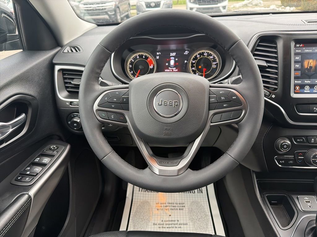 Used 2022 Jeep Cherokee Latitude Lux image 17