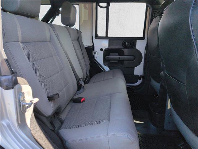 Used 2009 Jeep Wrangler Unlimited Rubicon w/ Trailer Tow Group image 17