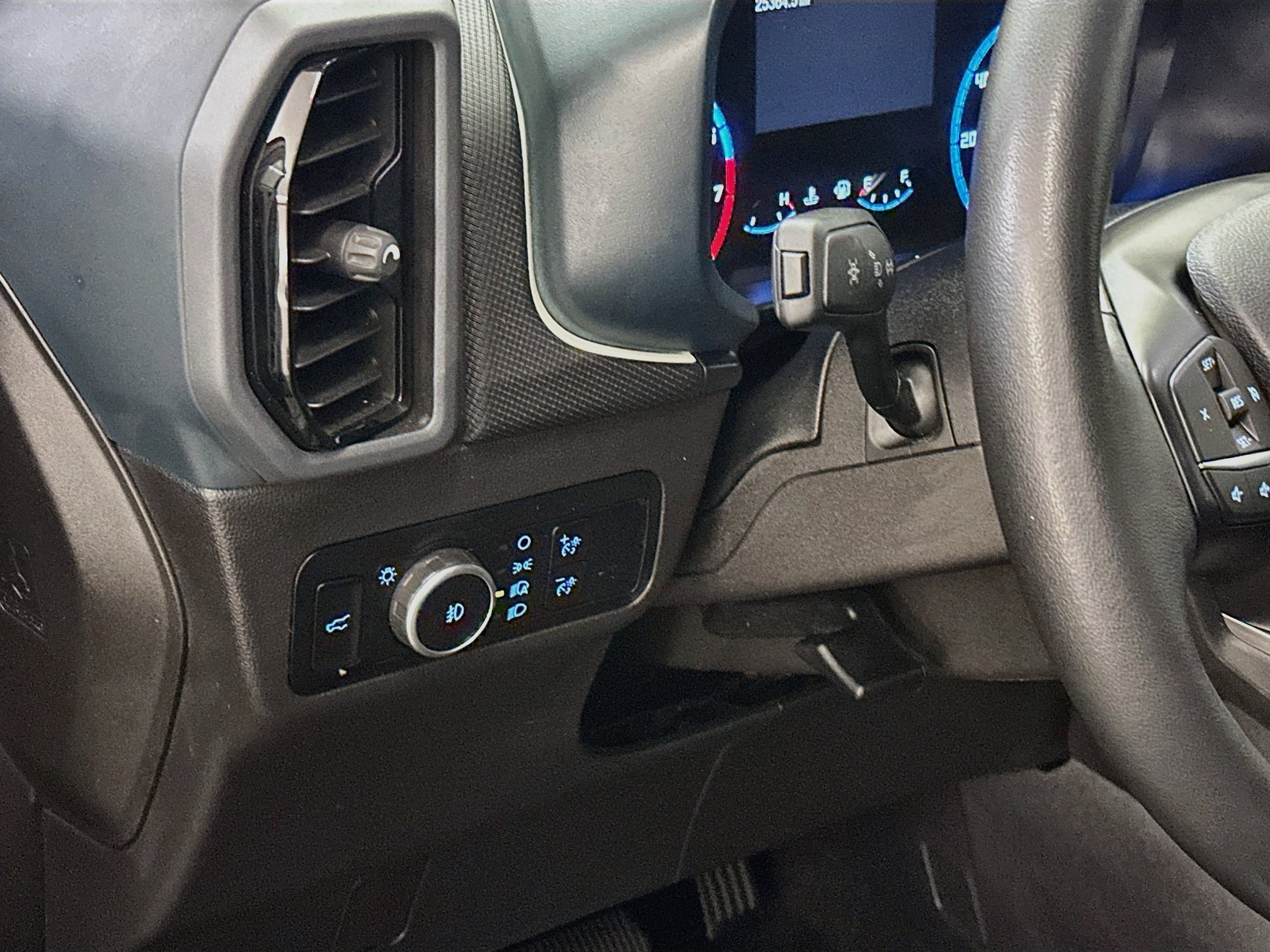Used 2023 Ford Bronco Sport Heritage w/ Heritage Convenience Package AWD/4WD image 17