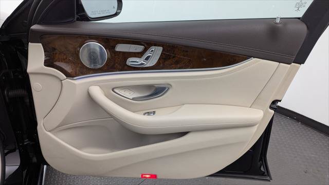 Used 2017 Mercedes-Benz E 300 image 22