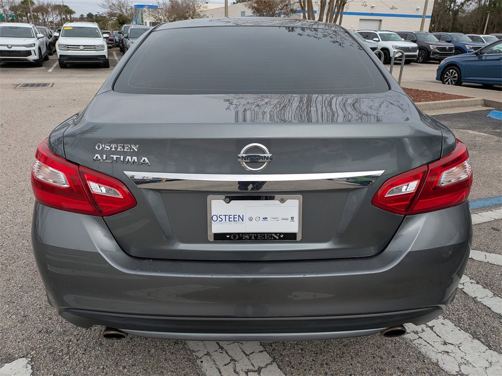 Used 2017 Nissan Altima 2.5 S w/ Power Driver Seat Package image 5