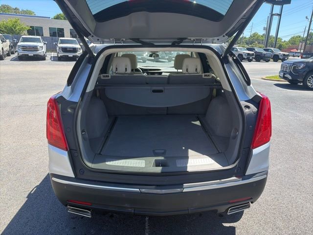 Used 2017 Cadillac XT5 Luxury w/ Driver Awareness Package FWD image 8