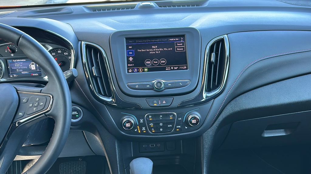 Used 2023 Chevrolet Equinox RS image 18