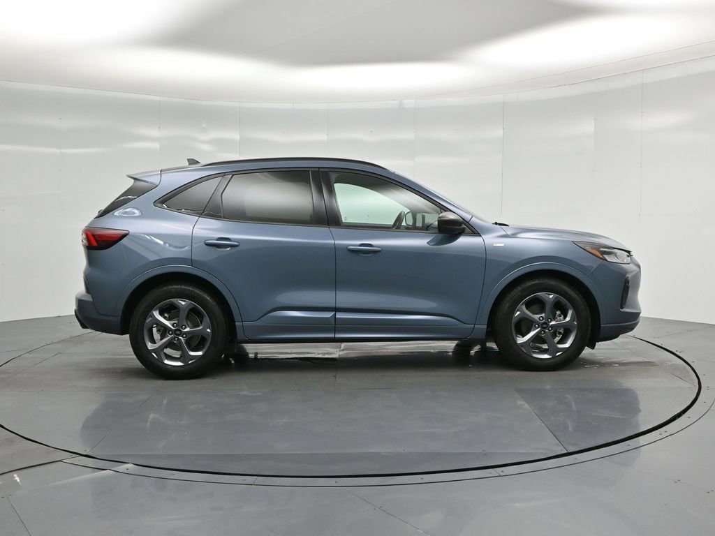 Certified 2023 Ford Escape ST-Line w/ Tech Pack #1 image 27