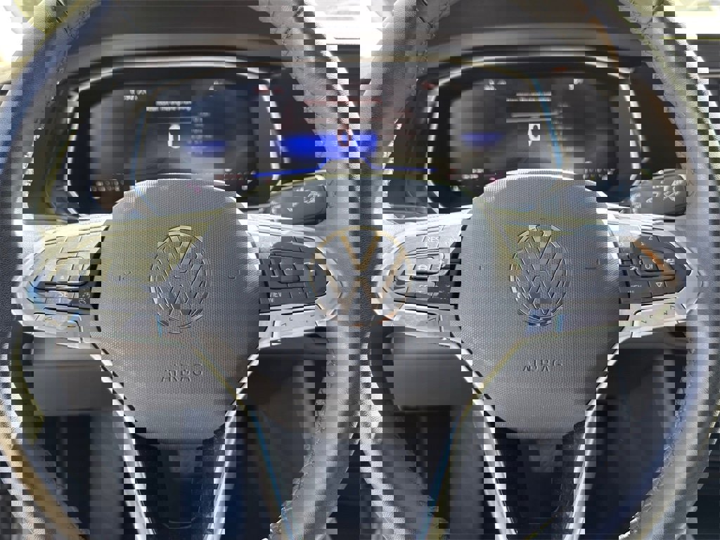 Used 2024 Volkswagen Jetta SE image 16