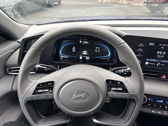 Certified 2025 Hyundai Elantra Sport image 16