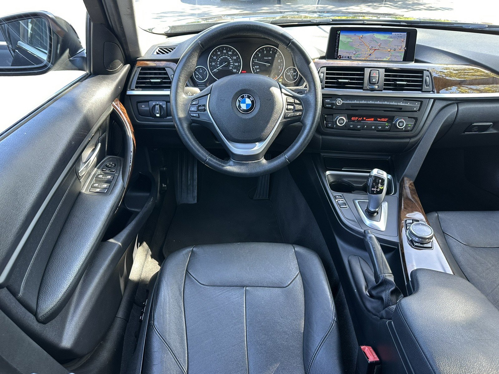 Used 2015 BMW 328i Sedan RWD image 18