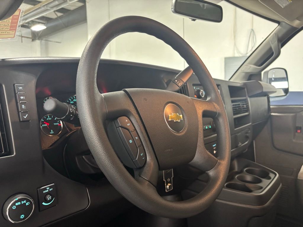 New 2025 Chevrolet Express 2500 Work Van w/ Driver Convenience Package image 27