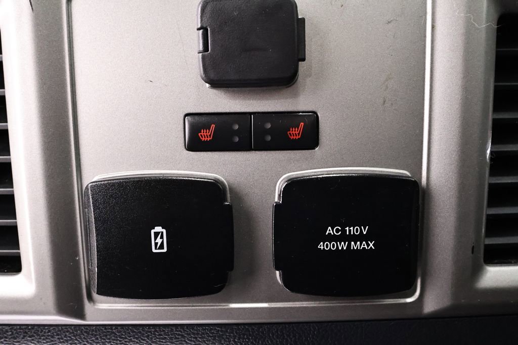 Certified 2022 Ford F250 Lariat w/ Black Appearance Package image 18