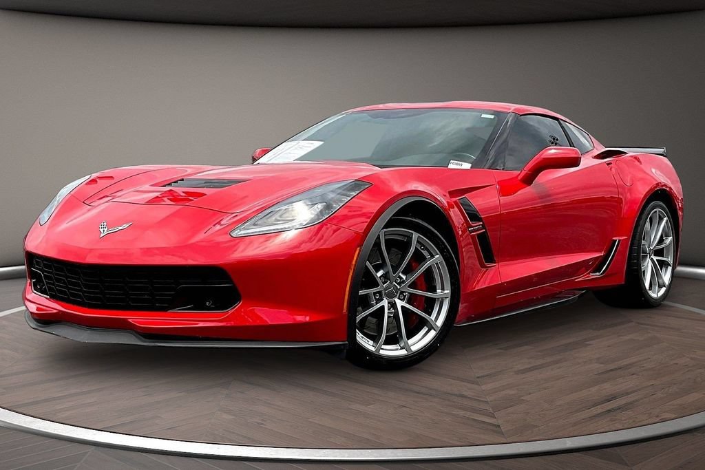 Used 2019 Chevrolet Corvette Grand Sport RWD image 3