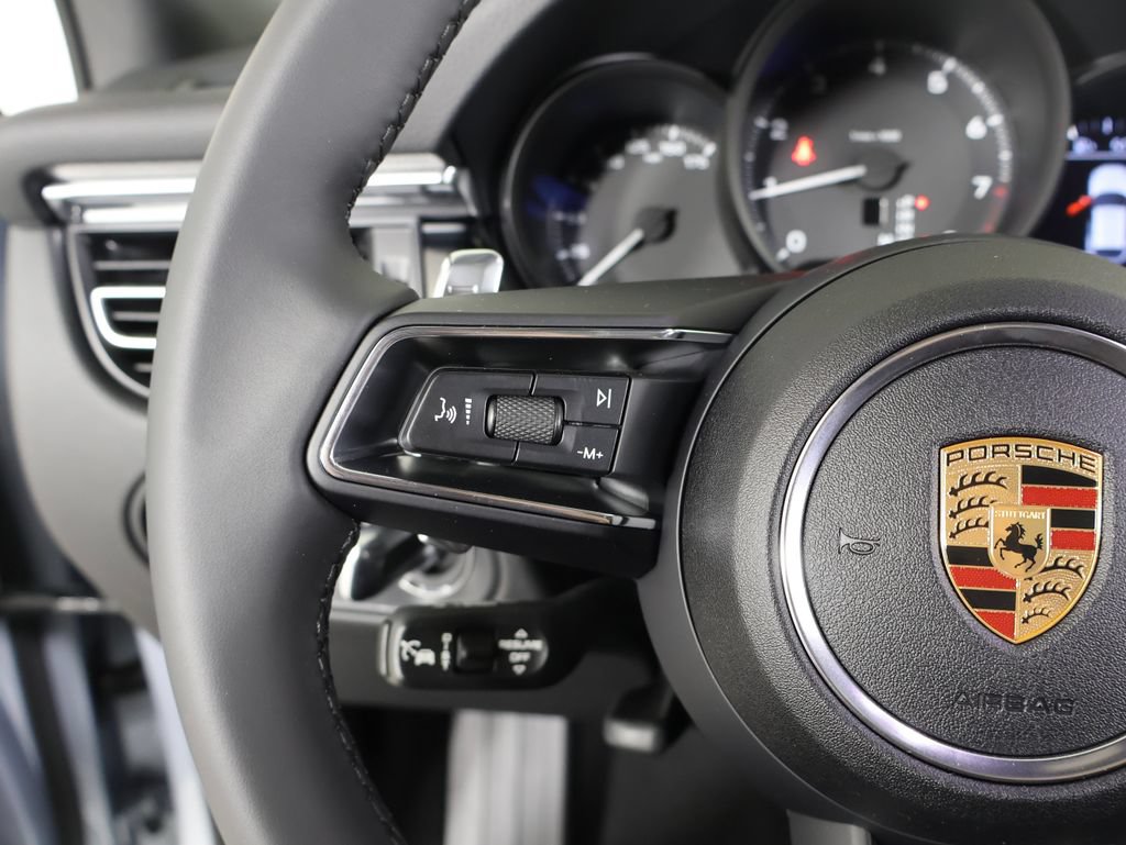 New 2026 Porsche Macan AWD/4WD image 16