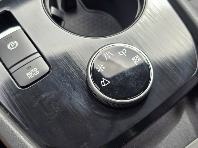 Used 2025 Nissan Rogue SL w/ Tech Package image 39