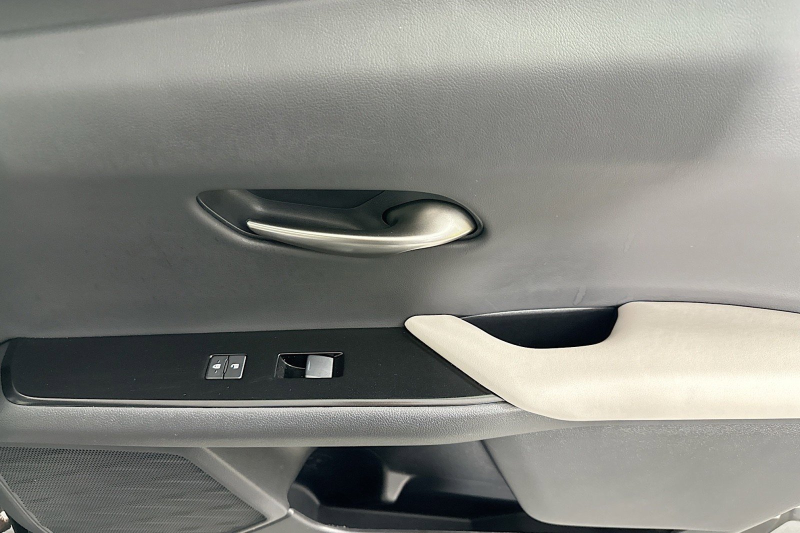 Used 2023 Lexus UX 250h UX 250h image 21