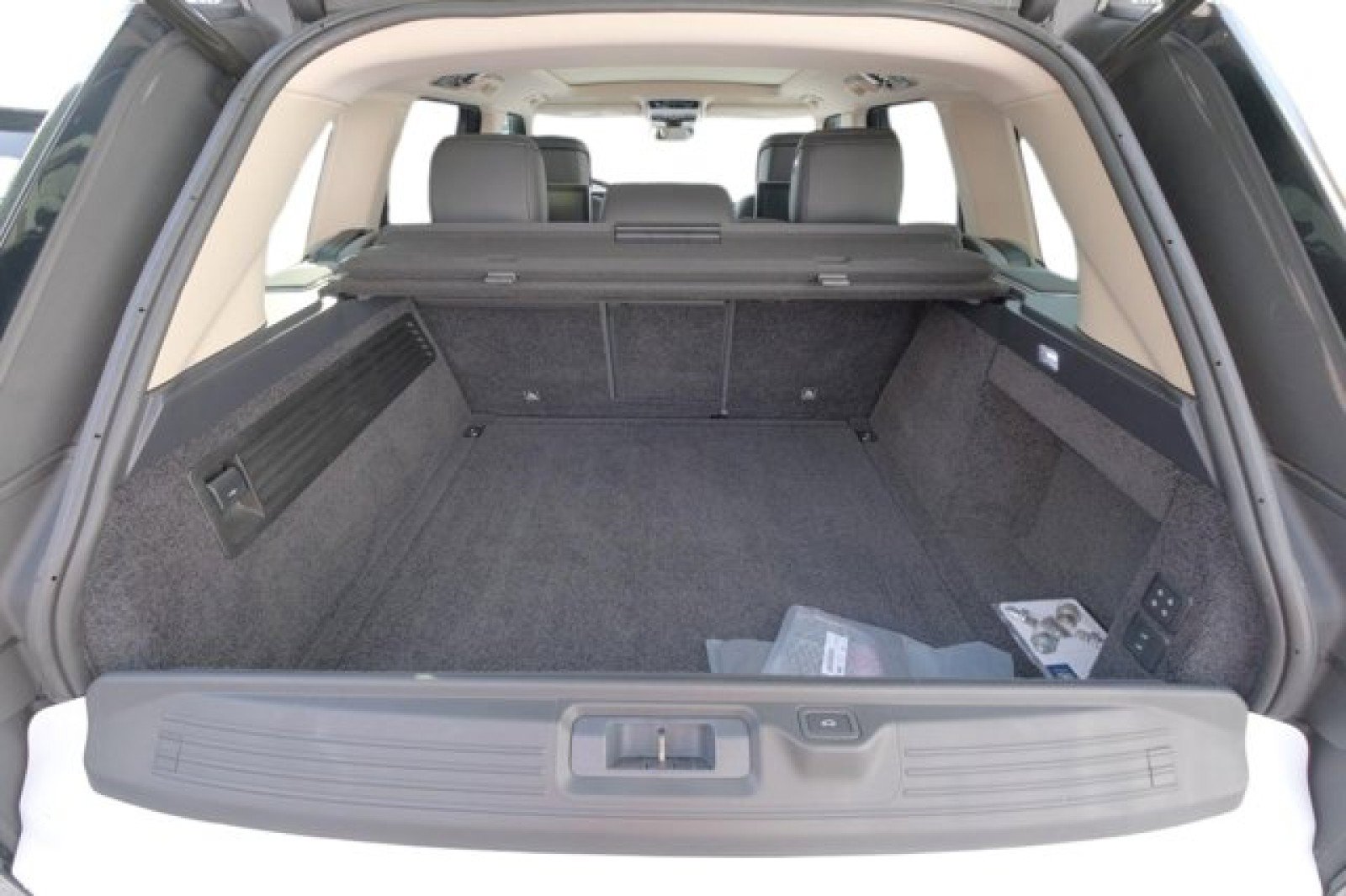 Certified 2021 Land Rover Range Rover Westminster Edition image 15