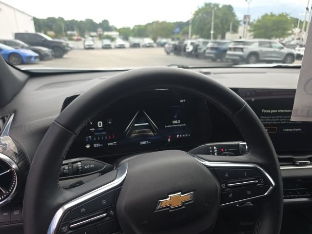Used 2025 Chevrolet Equinox LT w/ Convenience Package II AWD/4WD image 17