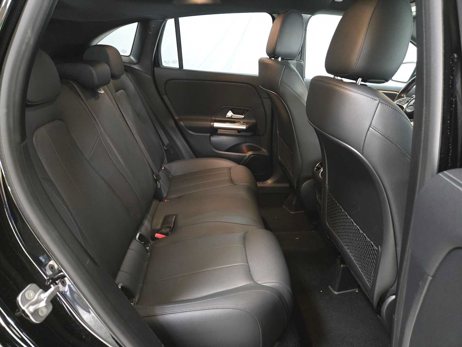 Used 2025 Mercedes-Benz GLA 250 image 13