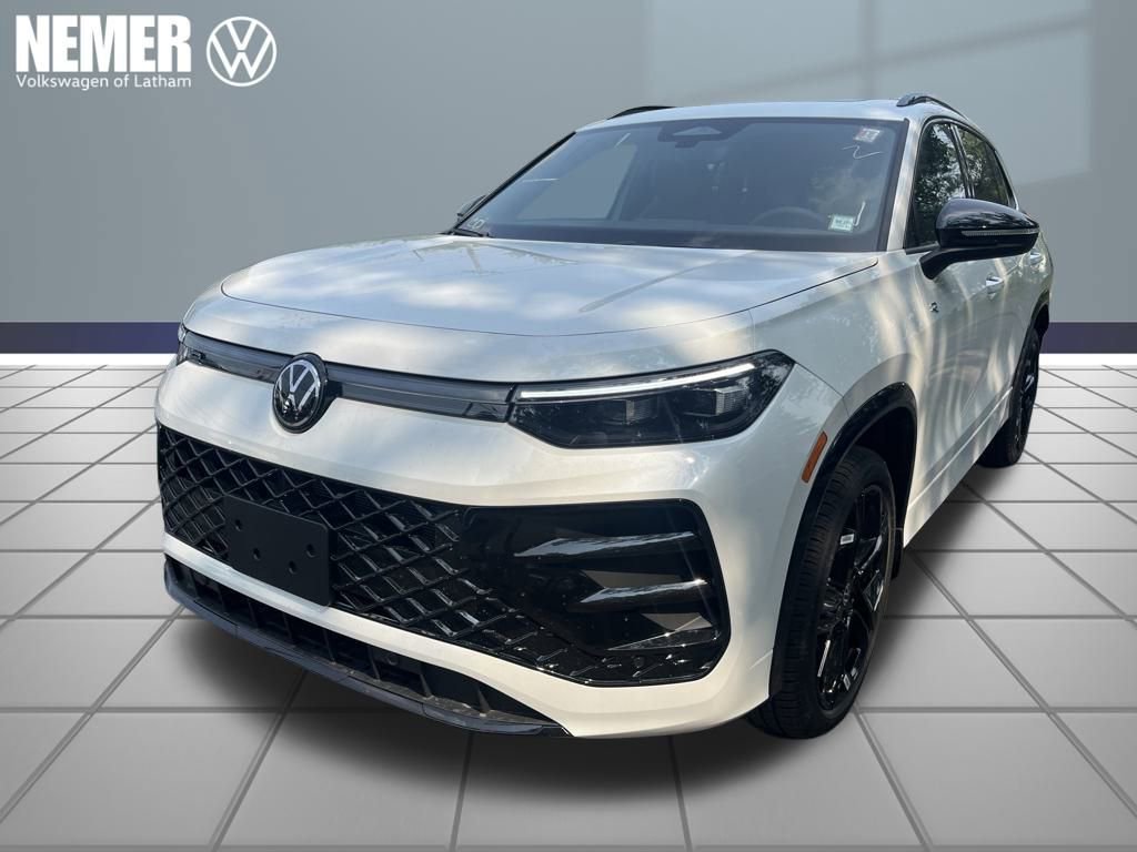 New 2025 Volkswagen Tiguan SE R-Line
