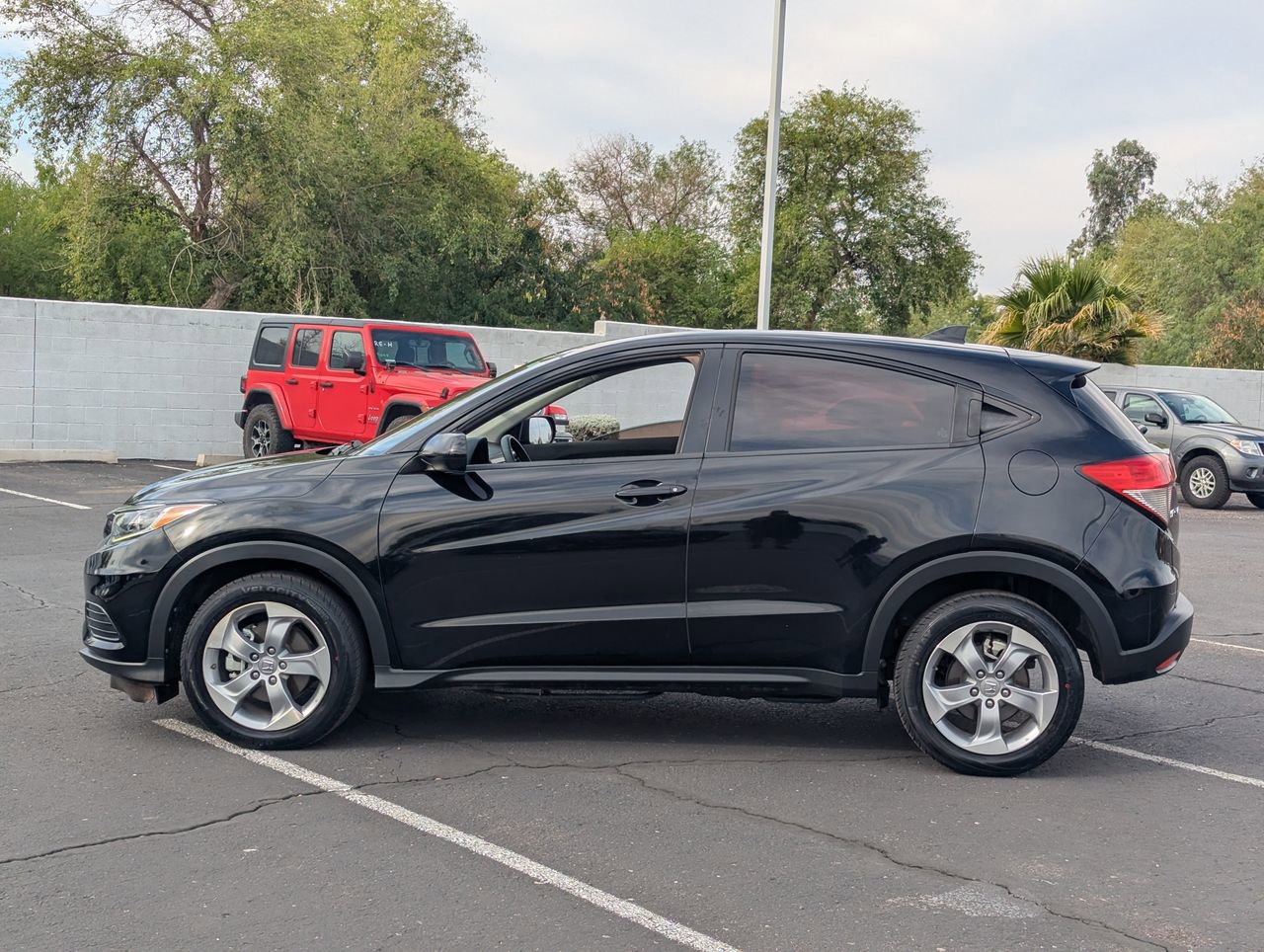 Used 2020 Honda HR-V LX image 3