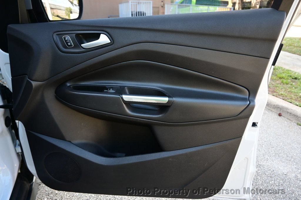 Used 2017 Ford C-MAX SE w/ Equipment Group 201A FWD image 40