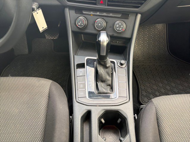 Used 2021 Volkswagen Jetta S w/ Driver Assistance Package image 19