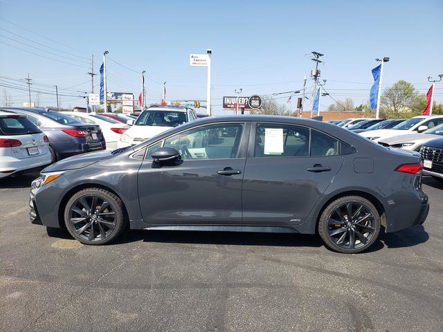 Used 2024 Toyota Corolla SE AWD/4WD image 7