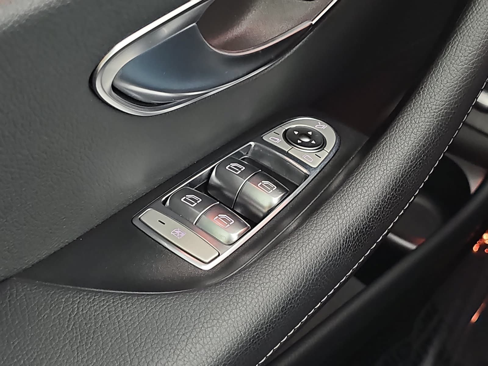Used 2023 Mercedes-Benz E 350 Sedan image 28