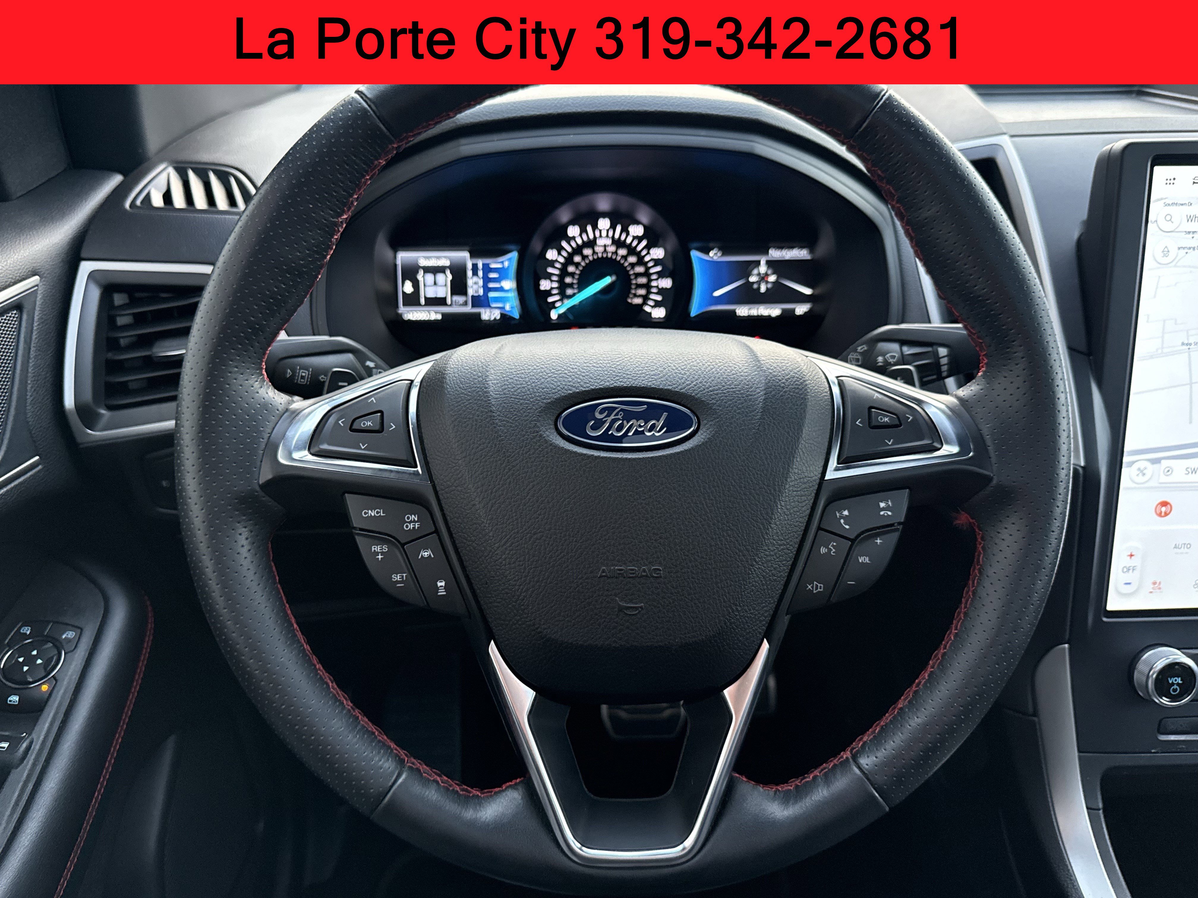 Used 2022 Ford Edge ST-Line w/ Class II Trailer Tow Package image 12
