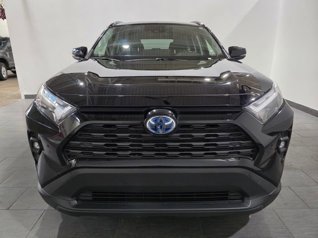 Used 2023 Toyota RAV4 XLE Premium image 8