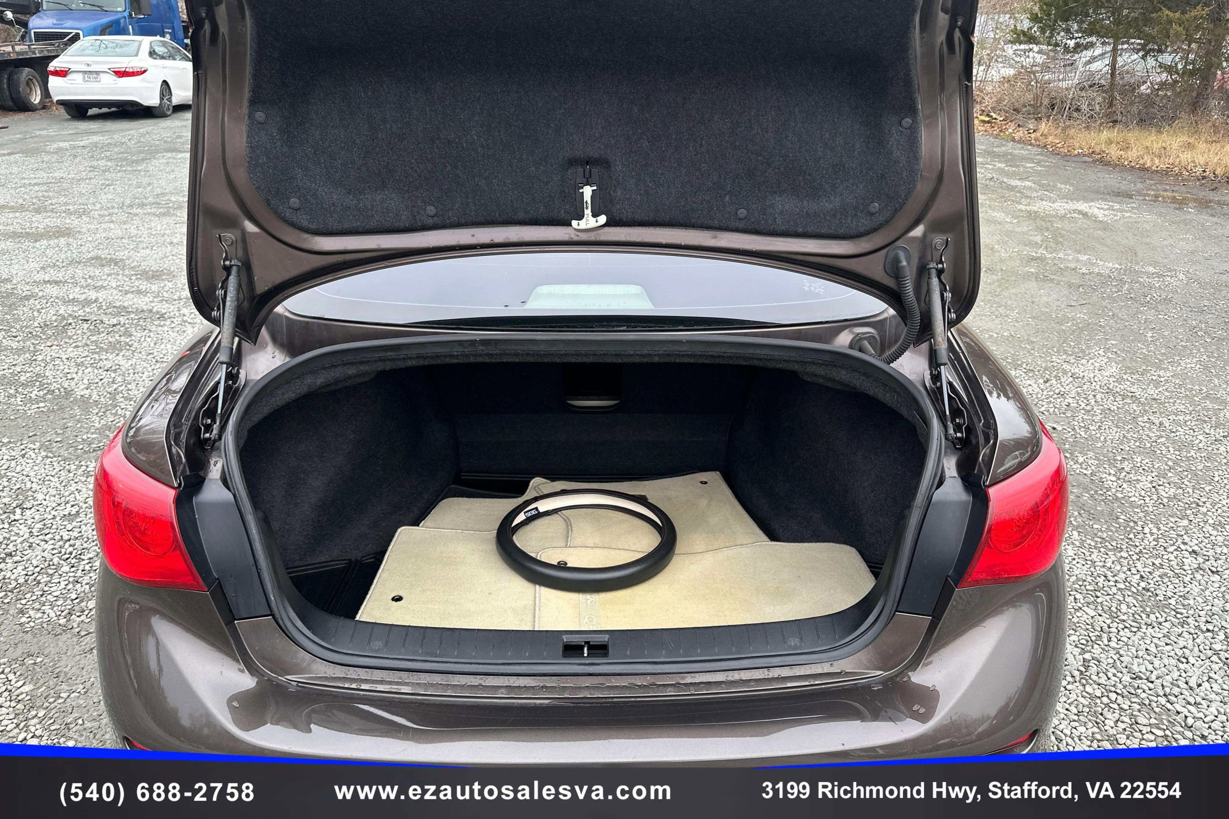 Used 2015 INFINITI Q50 Premium w/ Navigation Package image 11