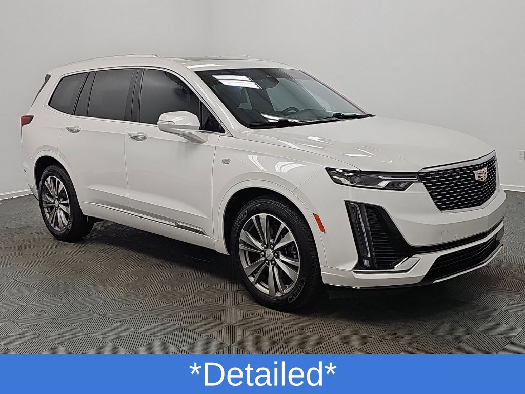 Used 2021 Cadillac XT6 Premium Luxury FWD image 2