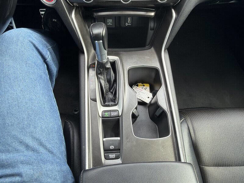 Used 2018 Honda Accord Sport image 22