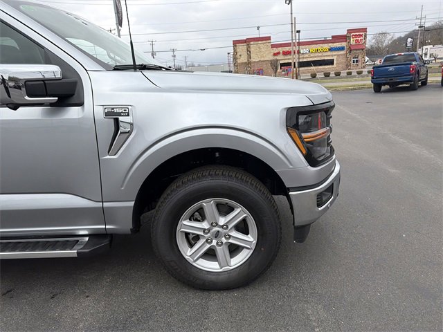 New 2025 Ford F150 XLT w/ Equipment Group 302A MID image 2