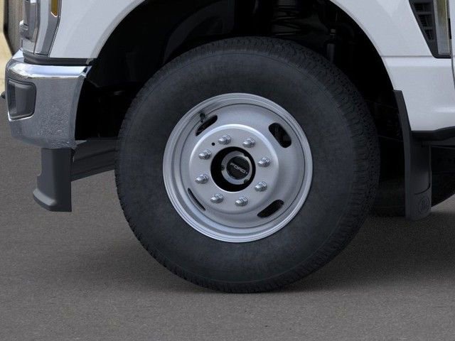New 2026 Ford F350 XLT w/ XLT Premium Package image 19